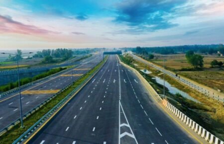 Modern expressway and logistics infrastructure development in Uttar Pradesh